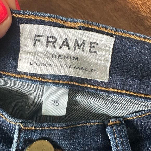 FRAME "Le Skinny De Jeanne" in stretch denim
Size 25 - Picture 2 of 8